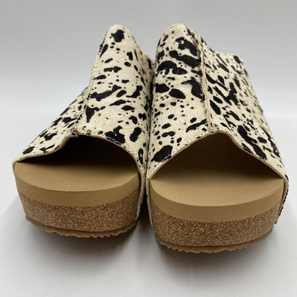 Volatile Crispin Style Cow Print Black/White Women's Size 8 - Picture 5 of 13